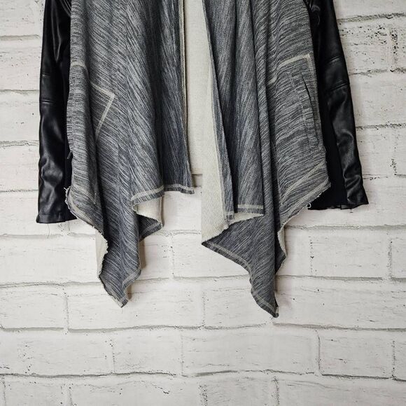 BlankNYC Waterfall Faux Leather Knit Drape Jacket Black Gray Size Small - Picture 4 of 15